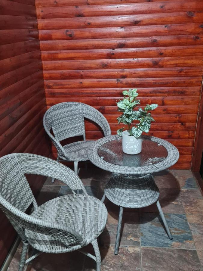 Cozy Cabin Midrand Exterior photo